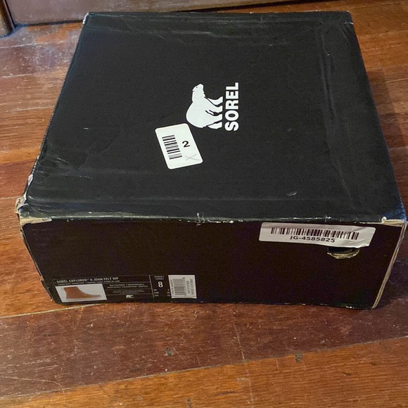 Sorel Women's Explorer II Joan Faux Fur Boot — Waterproof Suede Boots - Picture 12 of 12